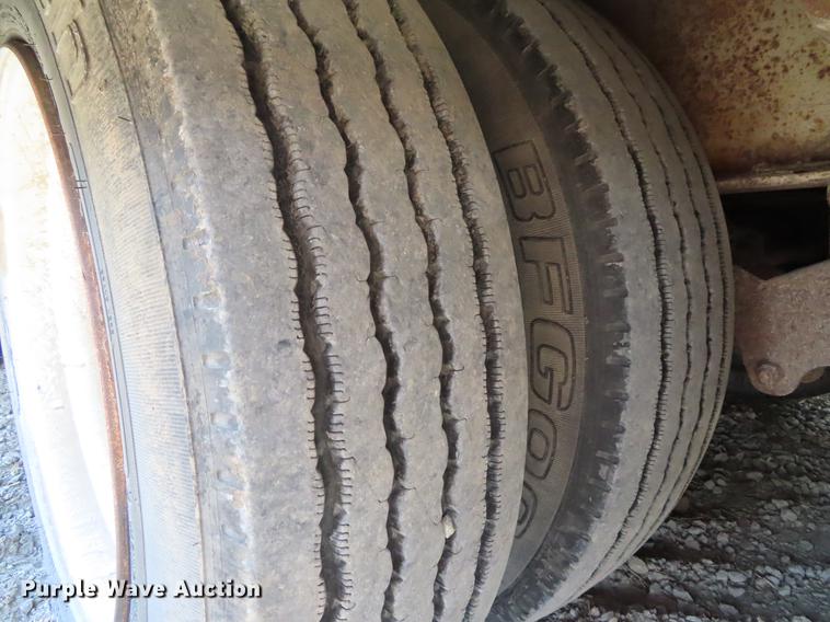 image for item DE3411 2000 Wilson 4460TD MUV-ALL lowboy hydratail equipment trailer