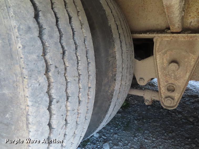 image for item DE3411 2000 Wilson 4460TD MUV-ALL lowboy hydratail equipment trailer