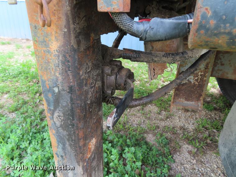 image for item DE3415 1989 Fruehauf FBB9-FL1-28 dry van trailer