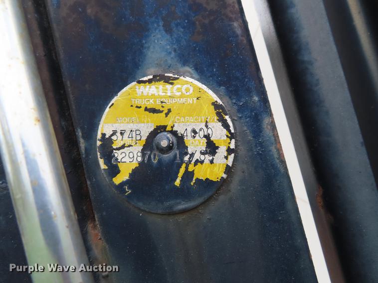 image for item DE3415 1989 Fruehauf FBB9-FL1-28 dry van trailer