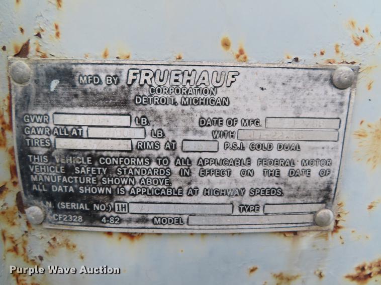 image for item DE3415 1989 Fruehauf FBB9-FL1-28 dry van trailer