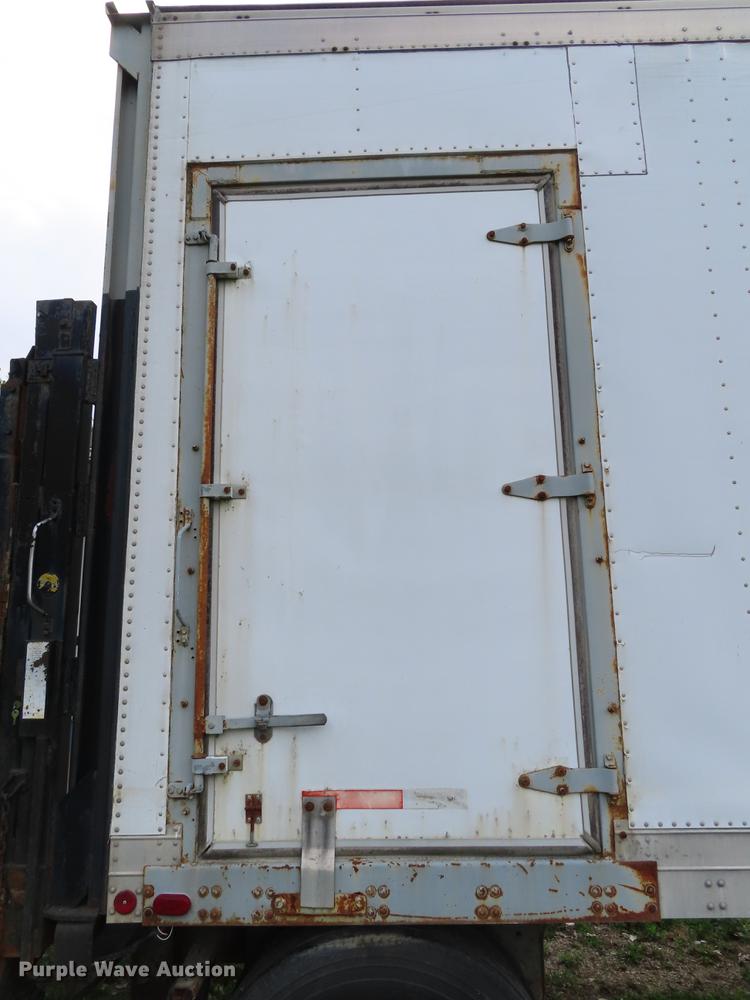 image for item DE3415 1989 Fruehauf FBB9-FL1-28 dry van trailer