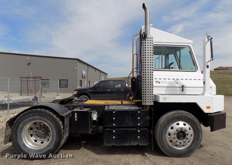 image for item DE7657 2013 Kalmar Ottawa yard truck