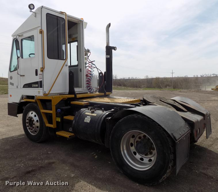 image for item DE7657 2013 Kalmar Ottawa yard truck