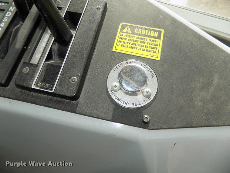 image for item DE7657 2013 Kalmar Ottawa yard truck