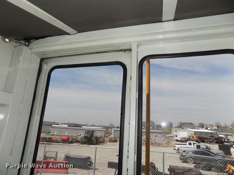 image for item DE7657 2013 Kalmar Ottawa yard truck