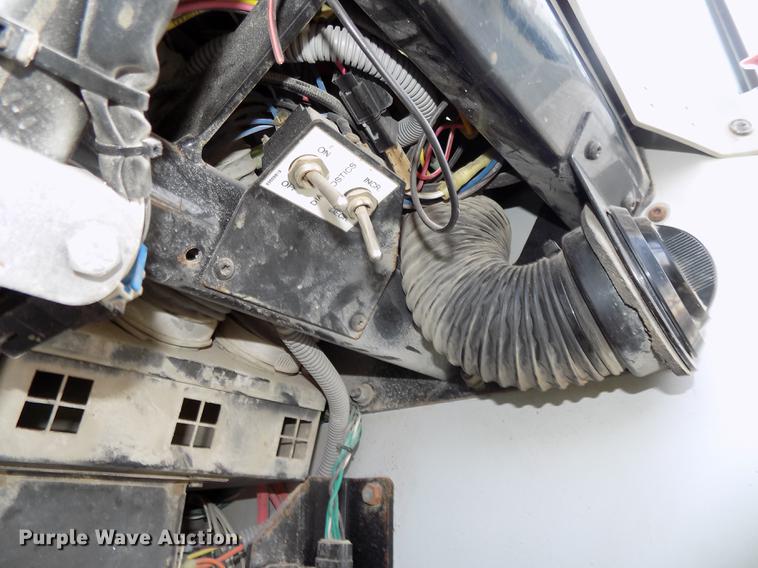 image for item DE7657 2013 Kalmar Ottawa yard truck