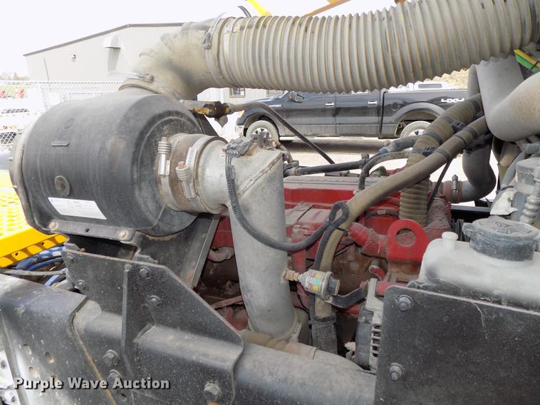 image for item DE7657 2013 Kalmar Ottawa yard truck