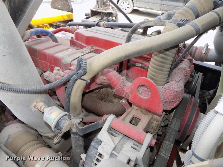 image for item DE7657 2013 Kalmar Ottawa yard truck