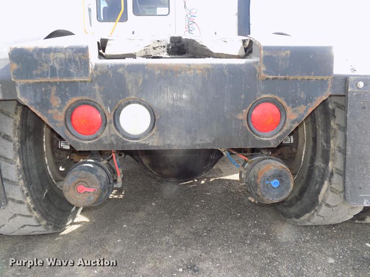 image for item DE7657 2013 Kalmar Ottawa yard truck