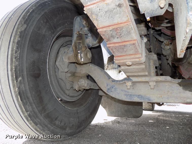 image for item DE7657 2013 Kalmar Ottawa yard truck