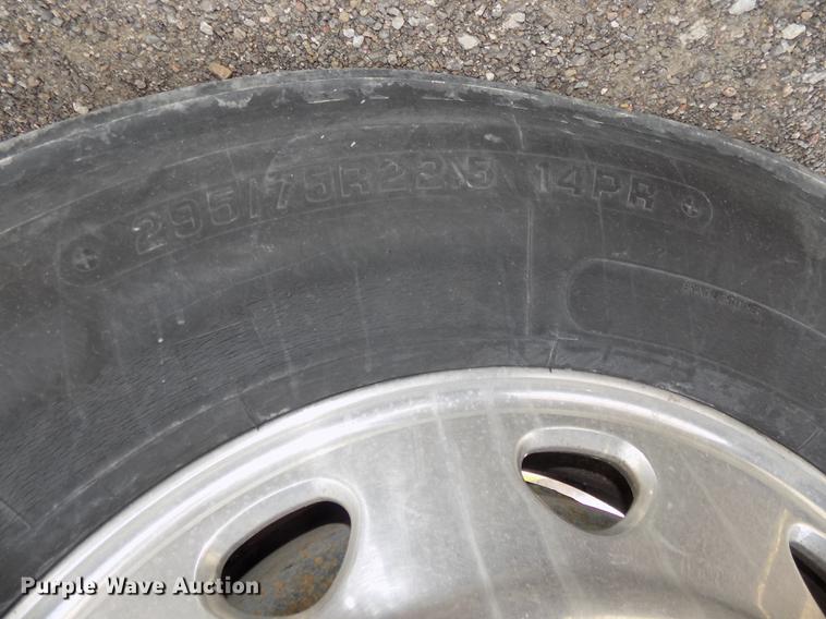 image for item DE7657 2013 Kalmar Ottawa yard truck