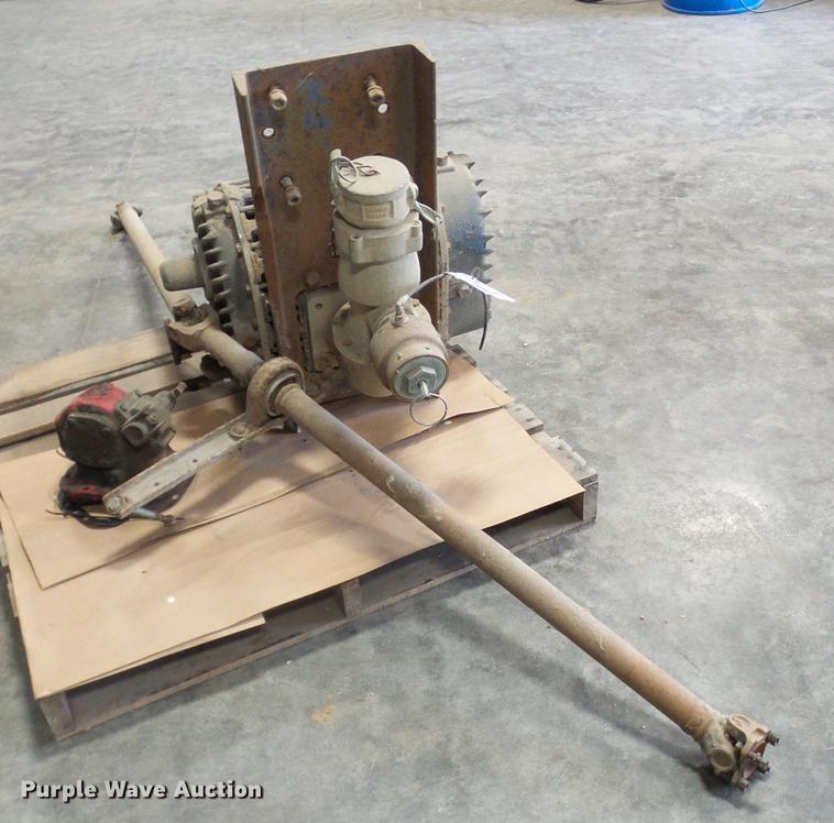 image for item DF7198 Drum Mfg. D807 vacuum pump