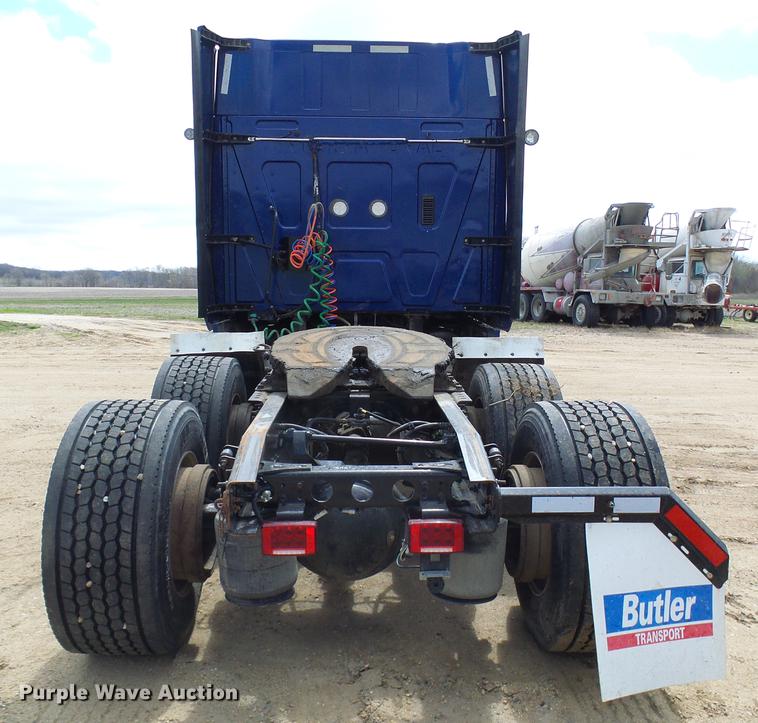 image for item DF7202 2013 International ProStar semi truck