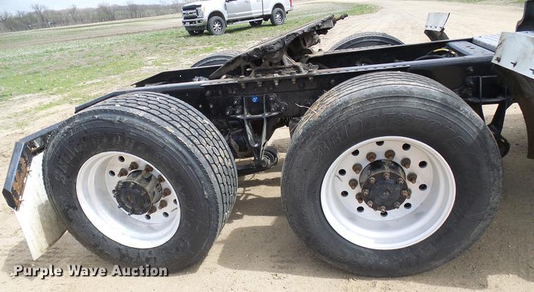 image for item DF7202 2013 International ProStar semi truck