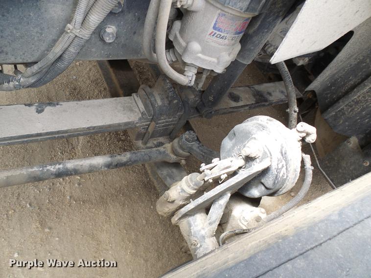 image for item DF7202 2013 International ProStar semi truck