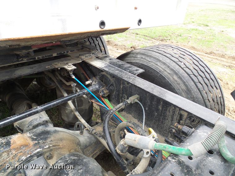 image for item DF7203 2013 International ProStar semi truck