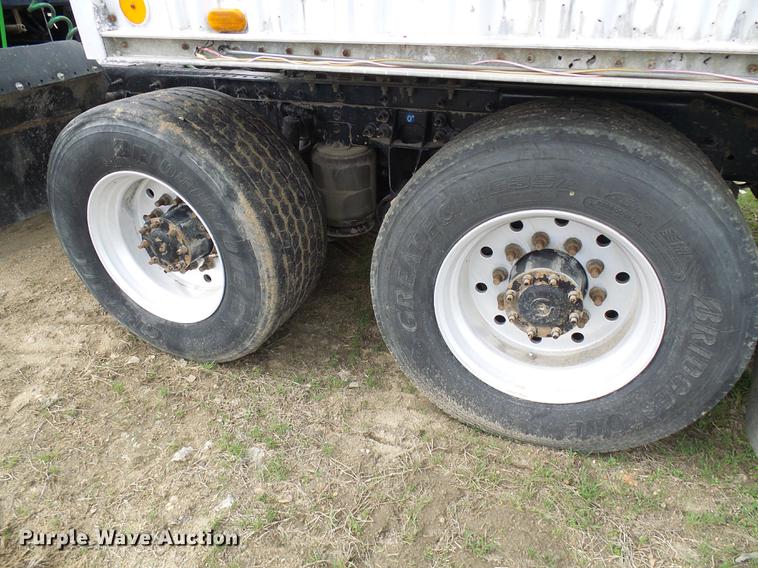 image for item DF7203 2013 International ProStar semi truck