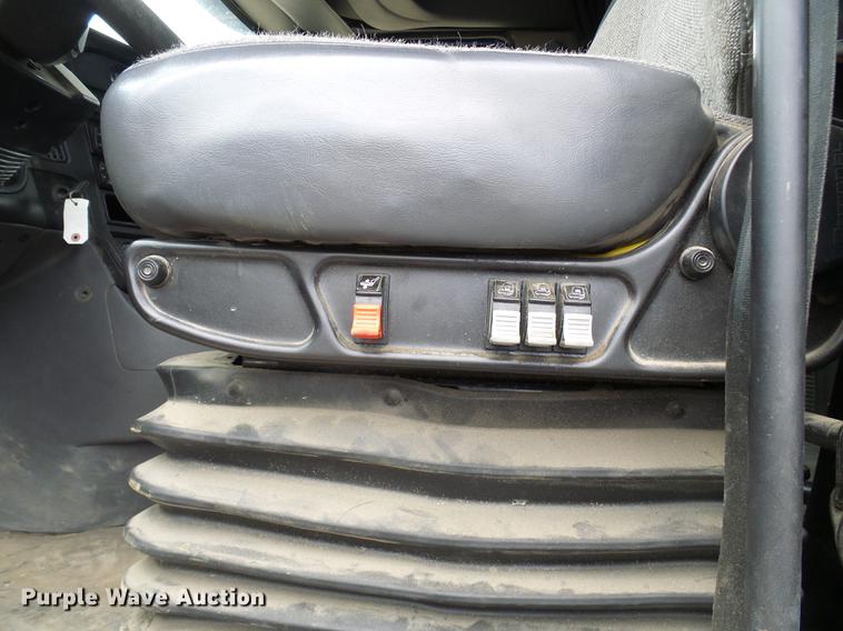 image for item DF7203 2013 International ProStar semi truck