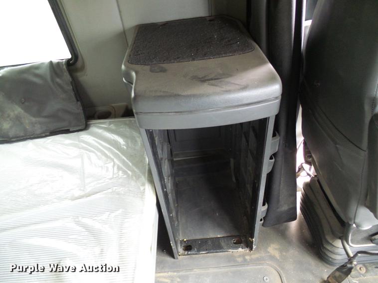 image for item DF7203 2013 International ProStar semi truck