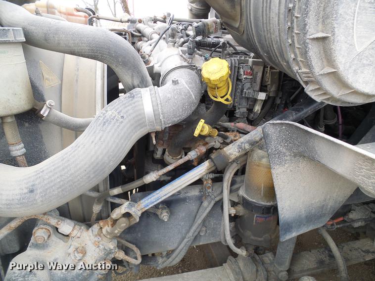 image for item DF7203 2013 International ProStar semi truck