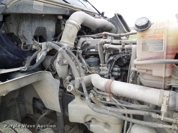 image for item DF7203 2013 International ProStar semi truck