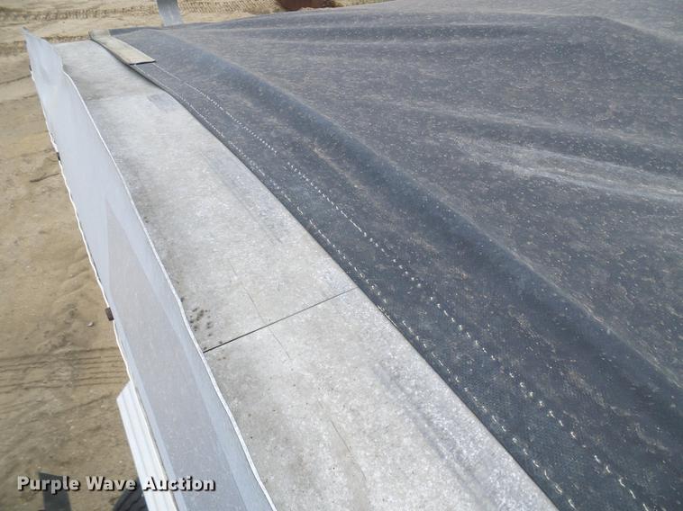 image for item DF7205 1985 Wilson AGH-700 double hopper bottom grain trailer