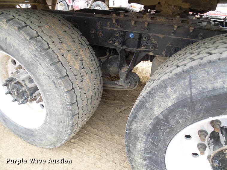 image for item DF7207 2013 International ProStar semi truck