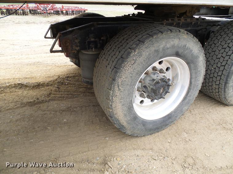 image for item DF7207 2013 International ProStar semi truck