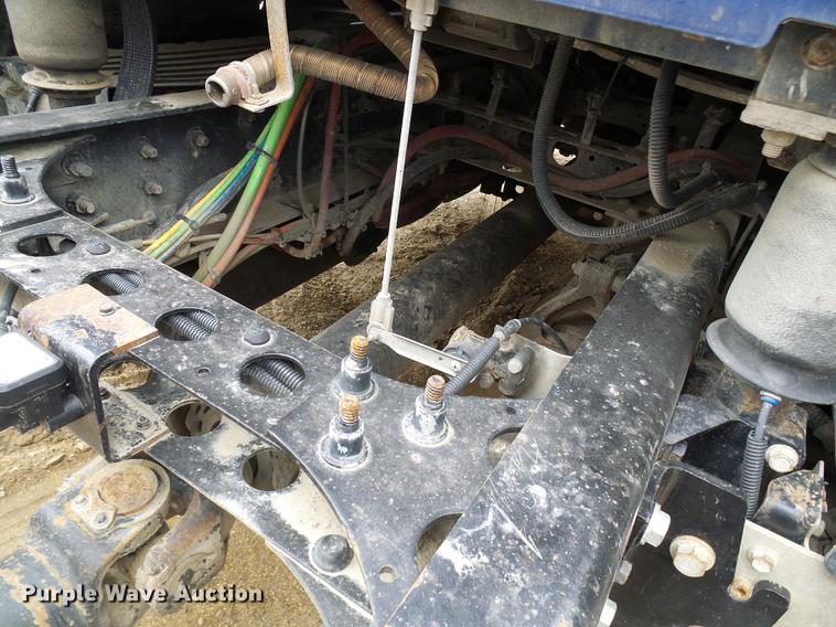 image for item DF7207 2013 International ProStar semi truck