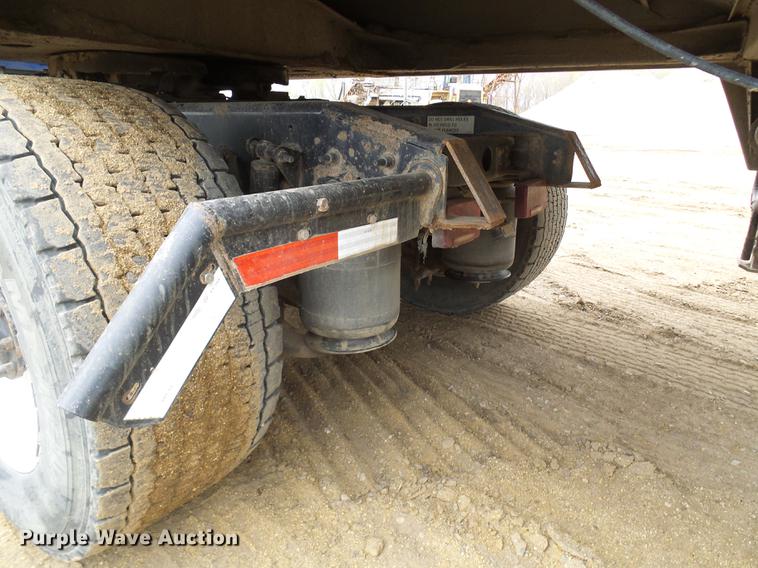 image for item DF7207 2013 International ProStar semi truck