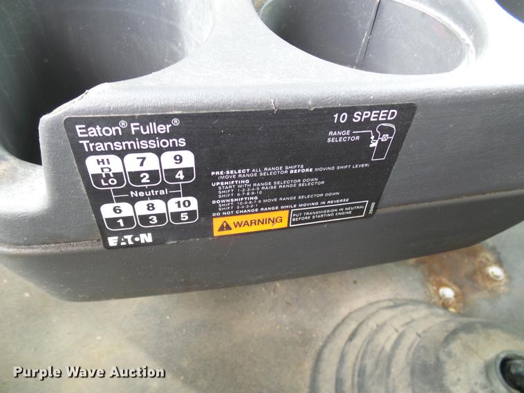 image for item DF7207 2013 International ProStar semi truck