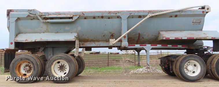 image for item DF7826 2000 CPS end dump trailer
