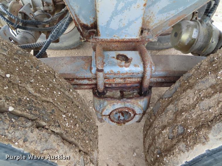 image for item DF7826 2000 CPS end dump trailer