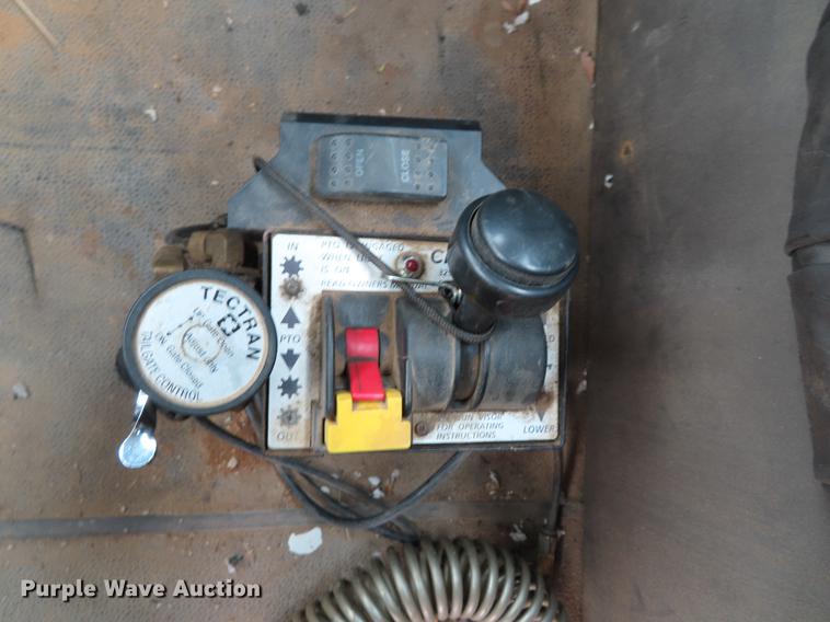 image for item DF7827 1999 International 9200 semi truck