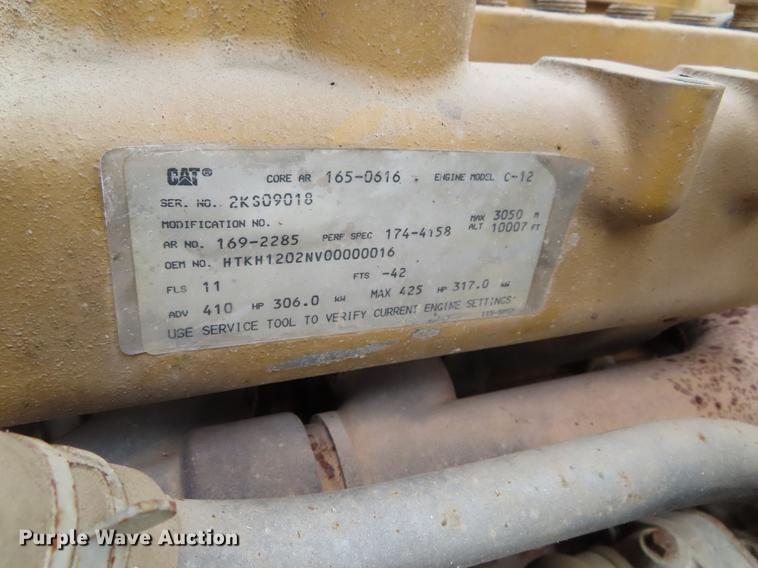 image for item DF7827 1999 International 9200 semi truck