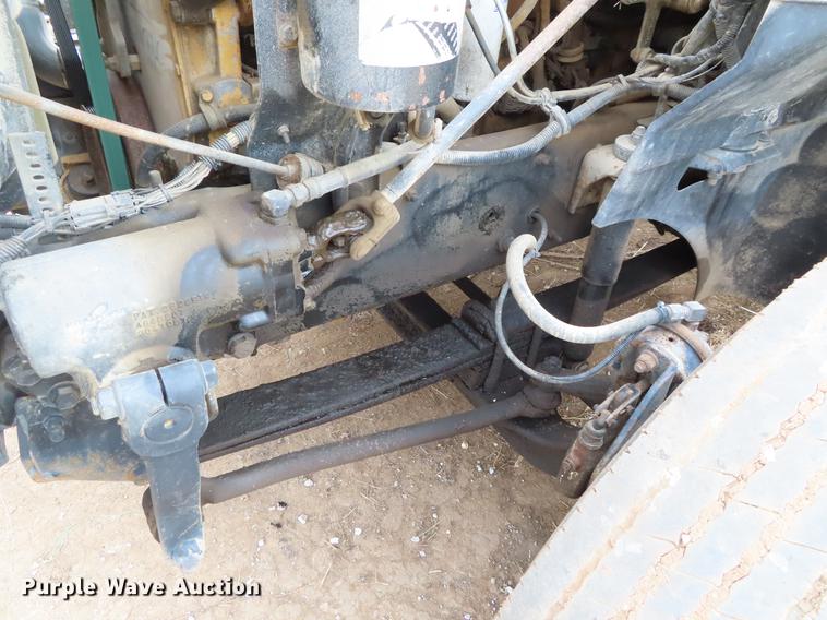 image for item DF7827 1999 International 9200 semi truck