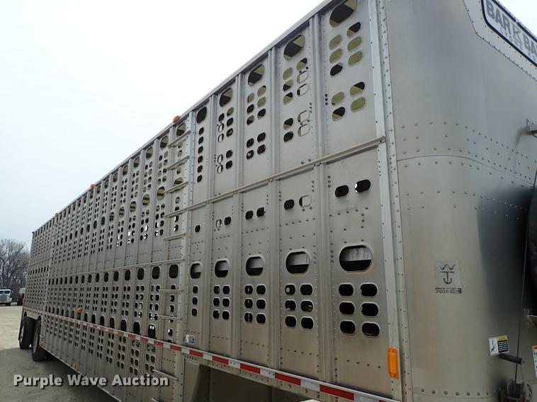image for item DF8911 2011 Wilson Silver Star PSDCL-402 livestock trailer