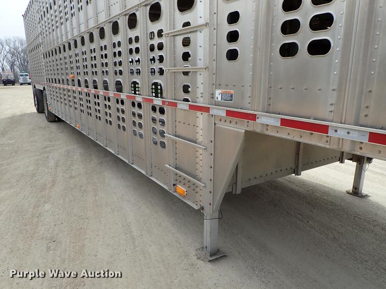 image for item DF8911 2011 Wilson Silver Star PSDCL-402 livestock trailer