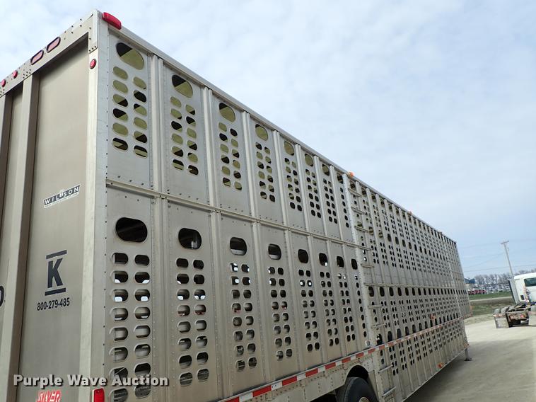 image for item DF8911 2011 Wilson Silver Star PSDCL-402 livestock trailer