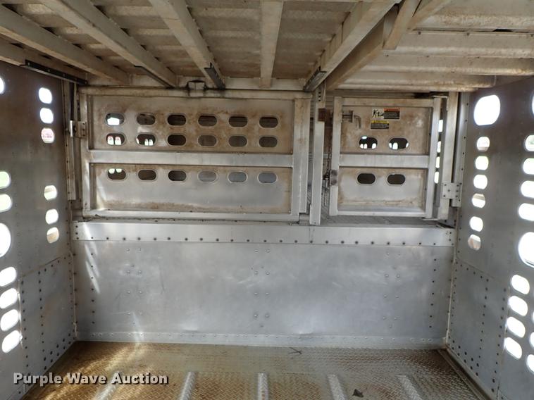 image for item DF8911 2011 Wilson Silver Star PSDCL-402 livestock trailer