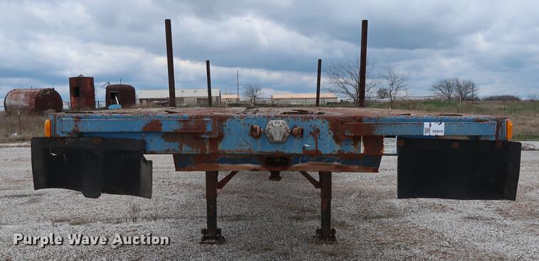 image for item DG3410 1997 Fruehauf PBA-NF2-45N flatbed trailer