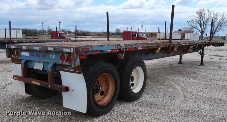 image for item DG3410 1997 Fruehauf PBA-NF2-45N flatbed trailer