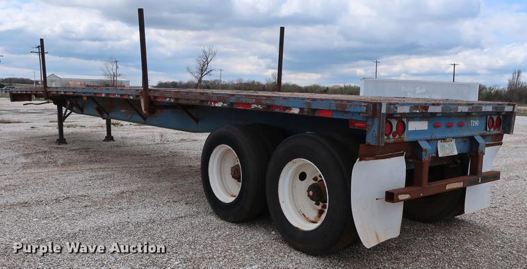 image for item DG3410 1997 Fruehauf PBA-NF2-45N flatbed trailer