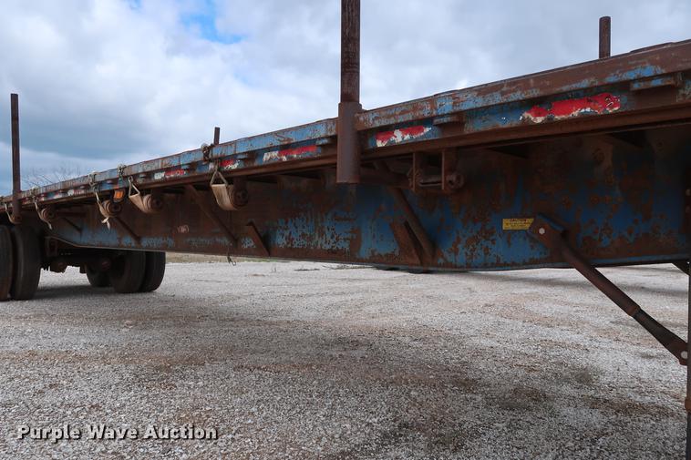 image for item DG3410 1997 Fruehauf PBA-NF2-45N flatbed trailer