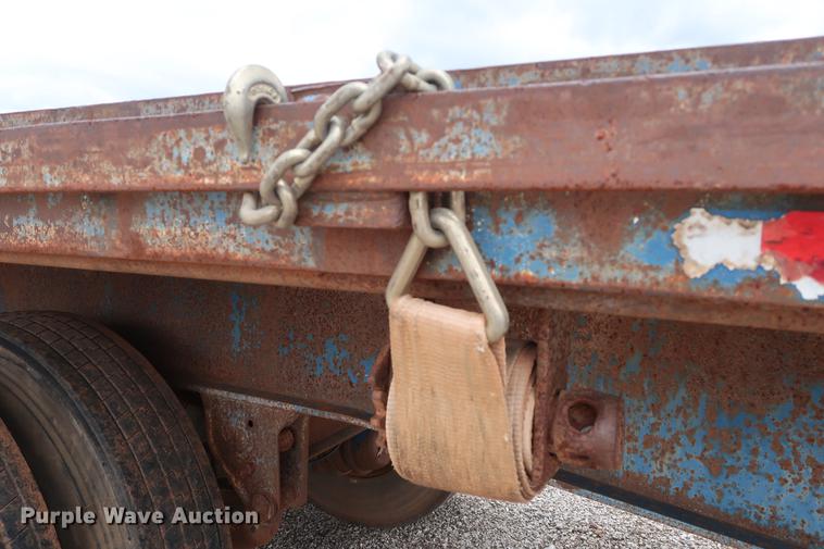 image for item DG3410 1997 Fruehauf PBA-NF2-45N flatbed trailer