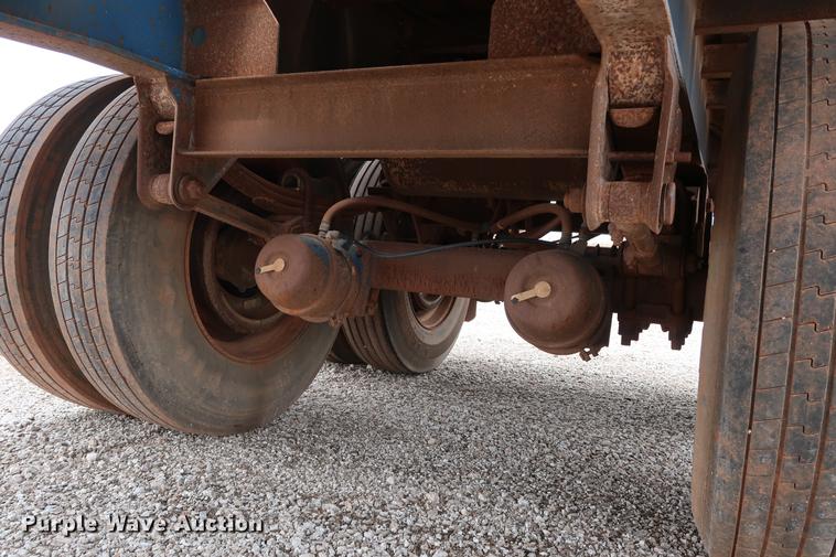 image for item DG3410 1997 Fruehauf PBA-NF2-45N flatbed trailer