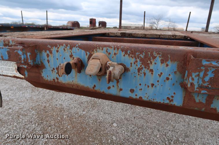 image for item DG3411 1998 Fruehauf PBA-NF2-45N flatbed trailer