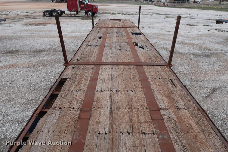 image for item DG3411 1998 Fruehauf PBA-NF2-45N flatbed trailer
