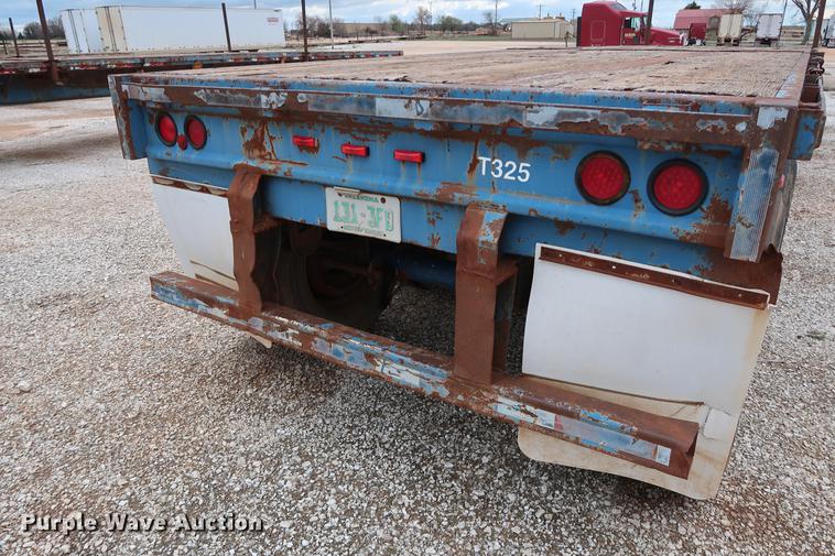 image for item DG3413 1998 Fruehauf PBA-NF2-45N flatbed trailer